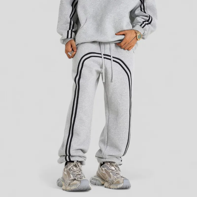 Baggy fleece sweat pant with graphic stripe