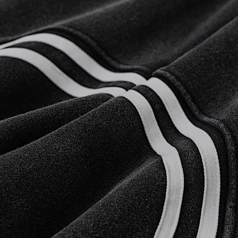 Baggy fleece sweat pant with graphic stripe