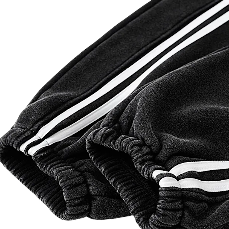 Baggy fleece sweat pant with graphic stripe