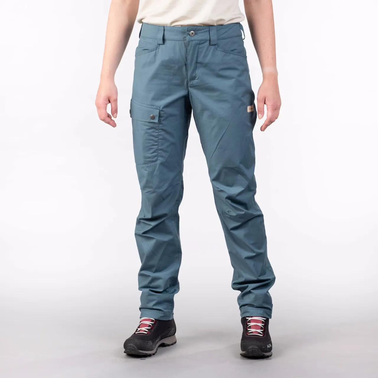 Bergans Women&#x27;s Nordmarka Leaf Light Pants Orion Blue | Buy Bergans Women&#x27;s Nordmarka Leaf Light Pants Orion Blue here | Outnorth