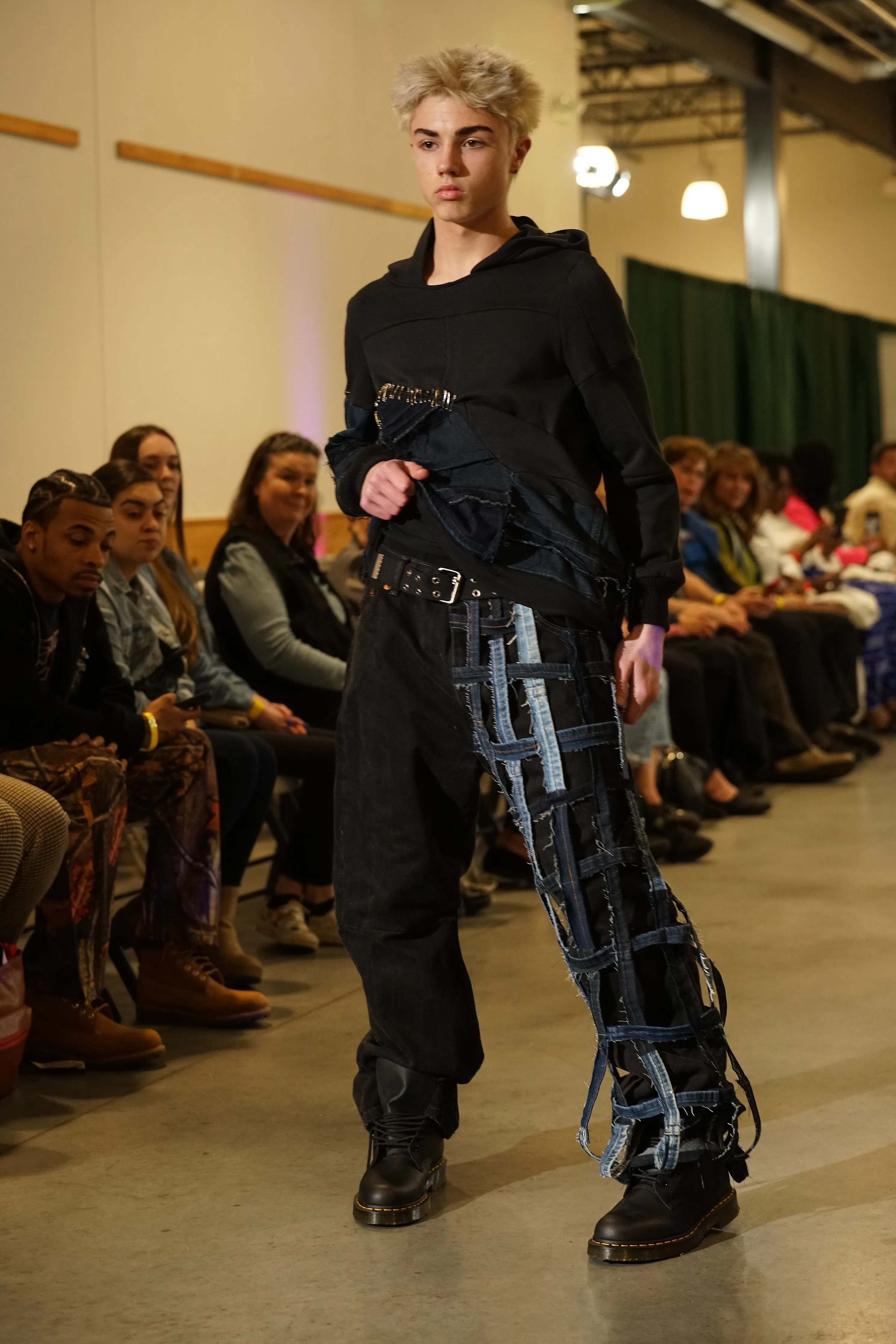 Black Sheep - Upcycled wide leg jeans