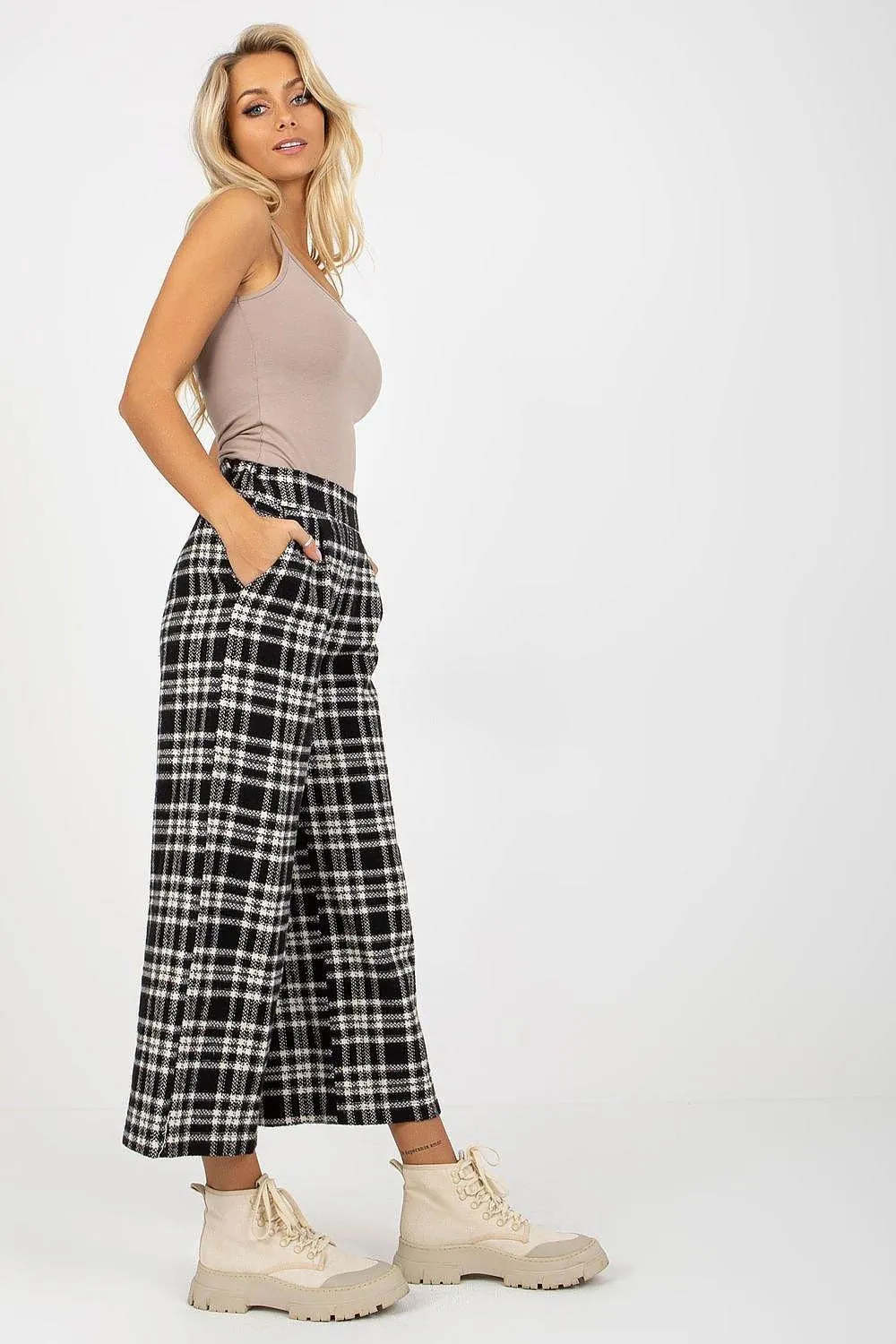 Chic Checkered Wool Pants for Women with Practical Side Pockets