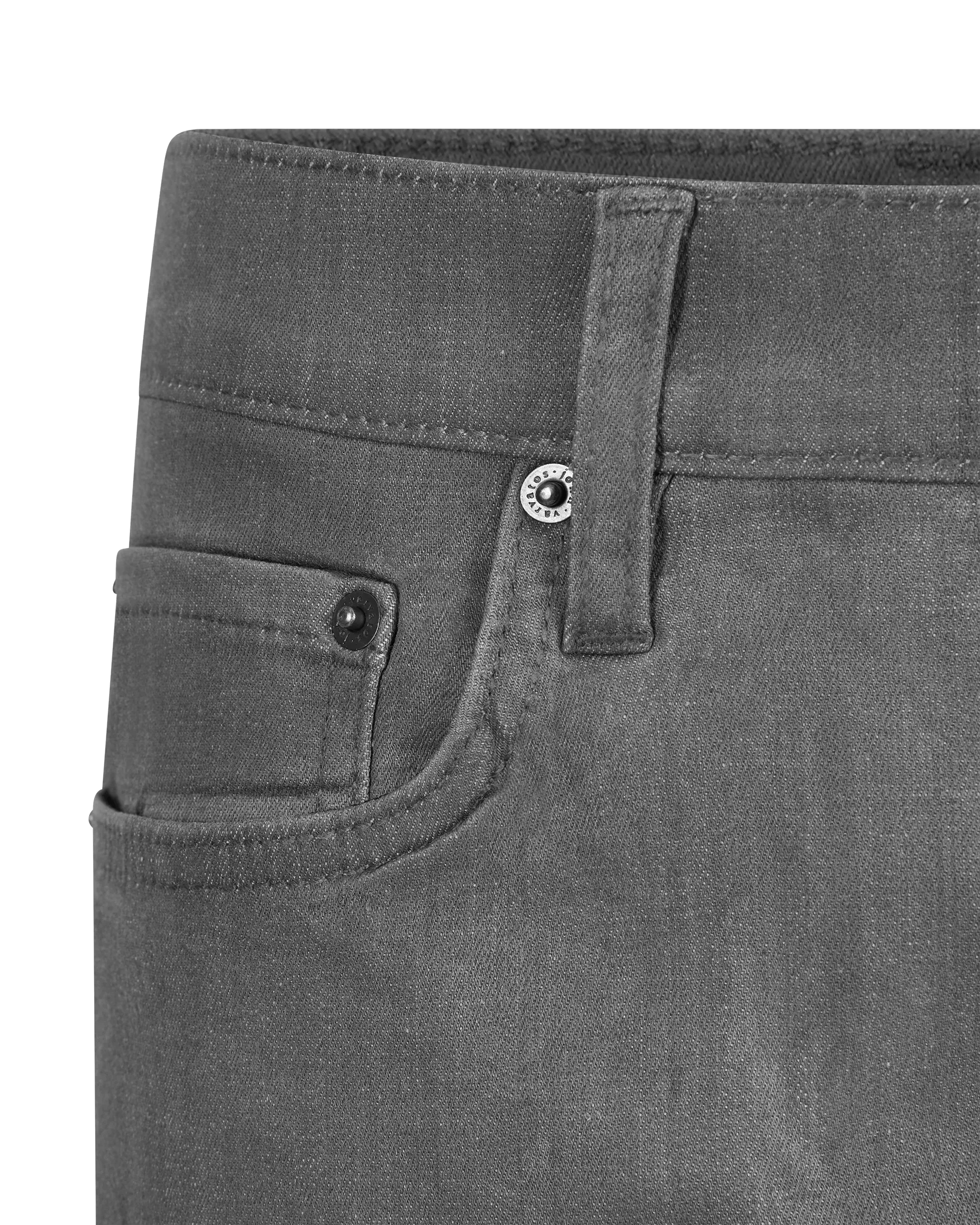 J702 Slim Coated Jean