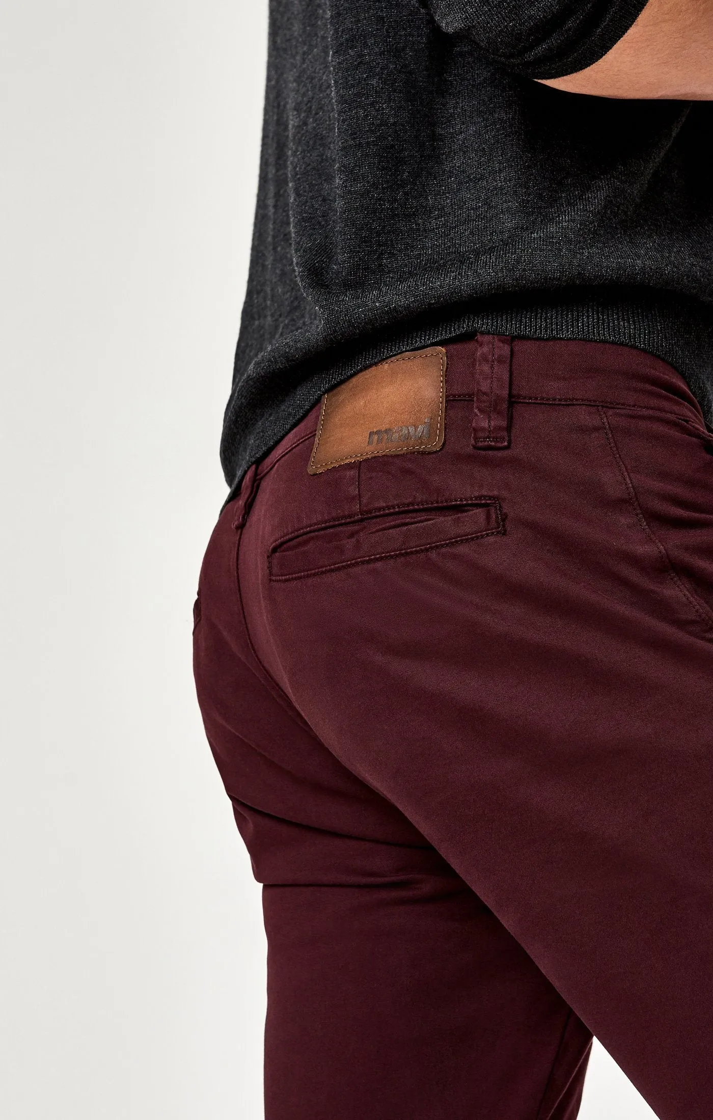 JOHNNY SLIM CHINO IN BURGUNDY TWILL
