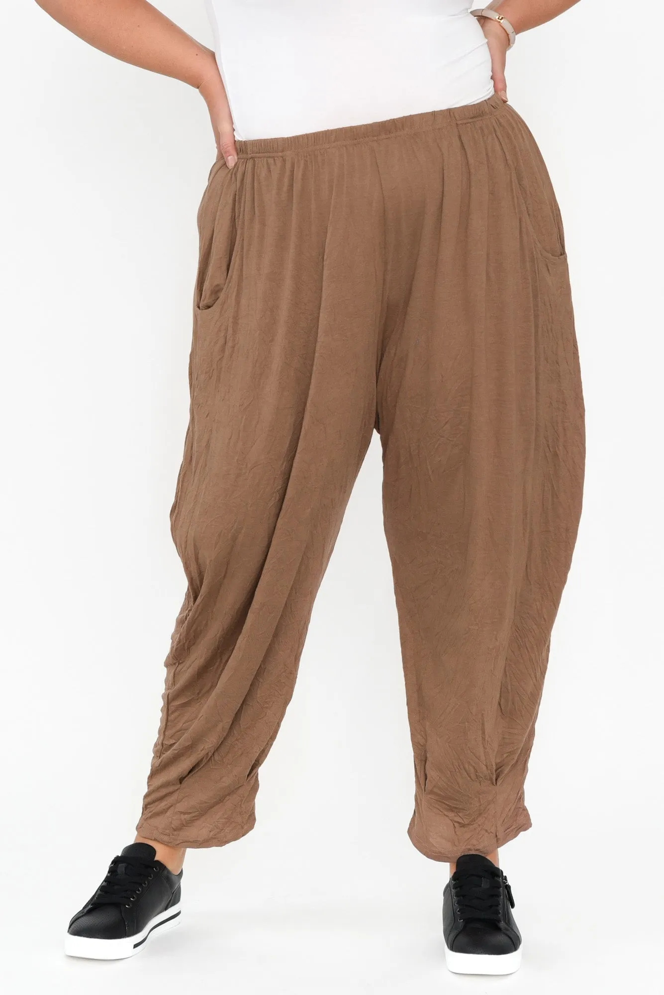 Rylee Brown Crinkle Cotton Pants
