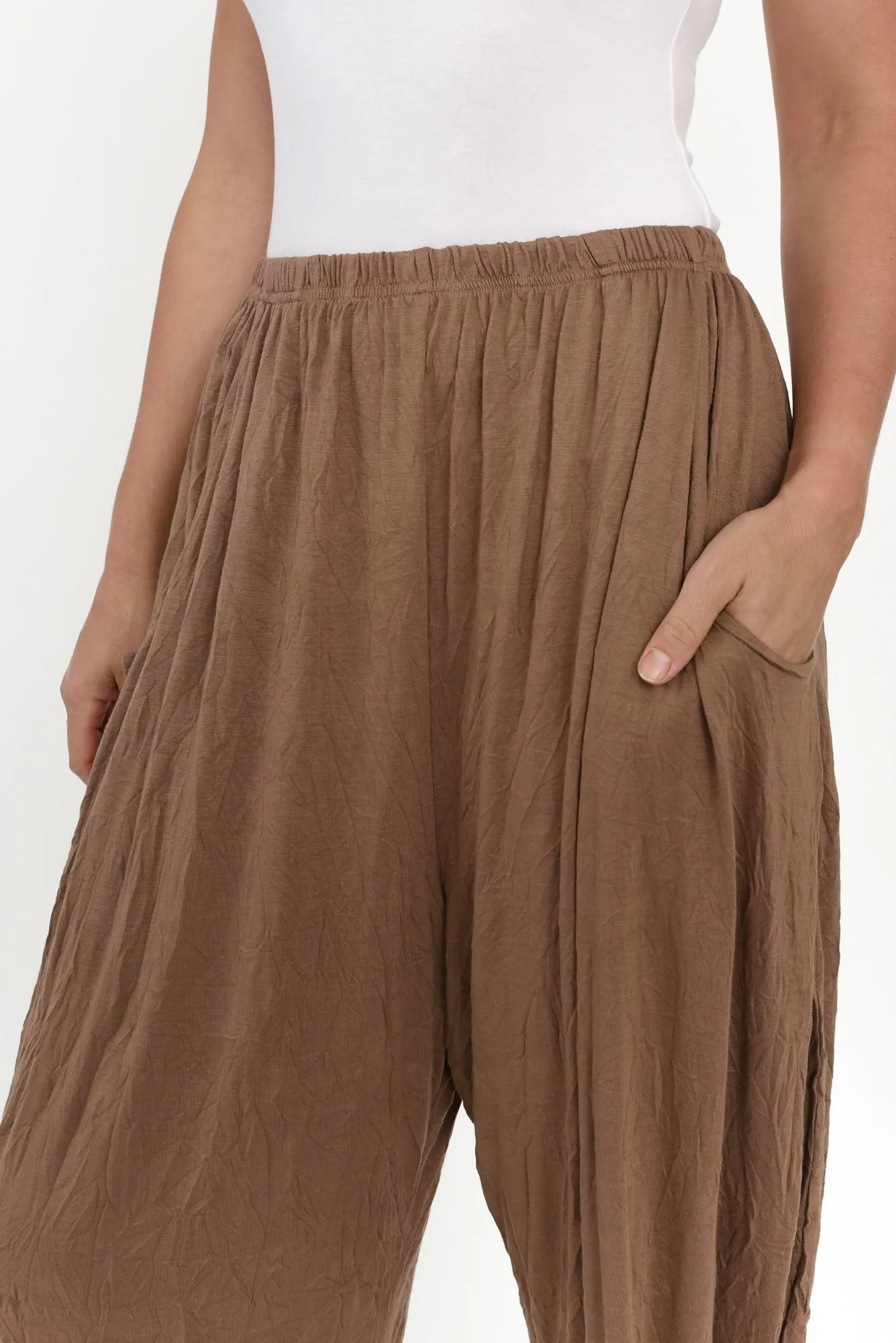 Rylee Brown Crinkle Cotton Pants